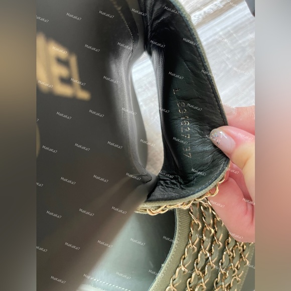 BN ✨ Chanel CC Chain Slides - Size 37 - Picture 5 of 5